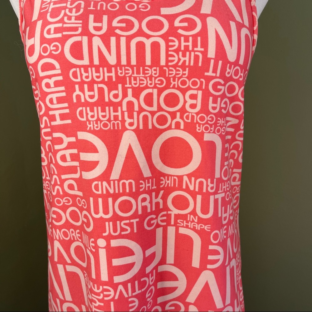 L Old Navy tank top - Picture 3 of 8